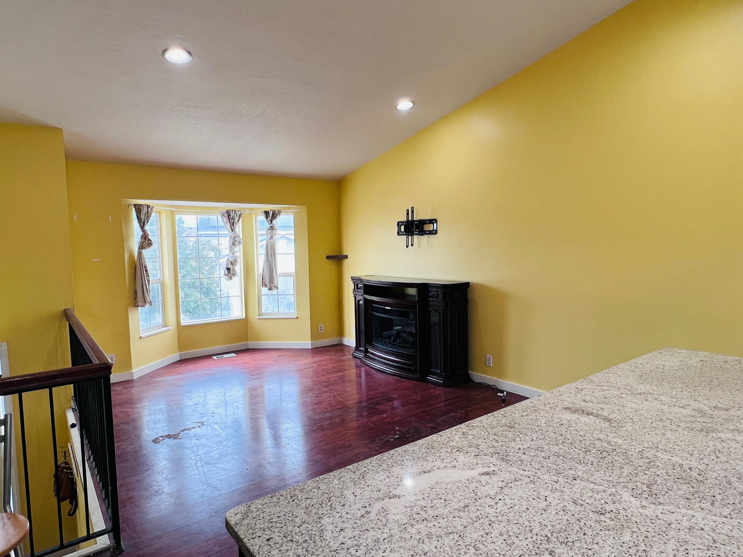 5553 W Sunbury Place