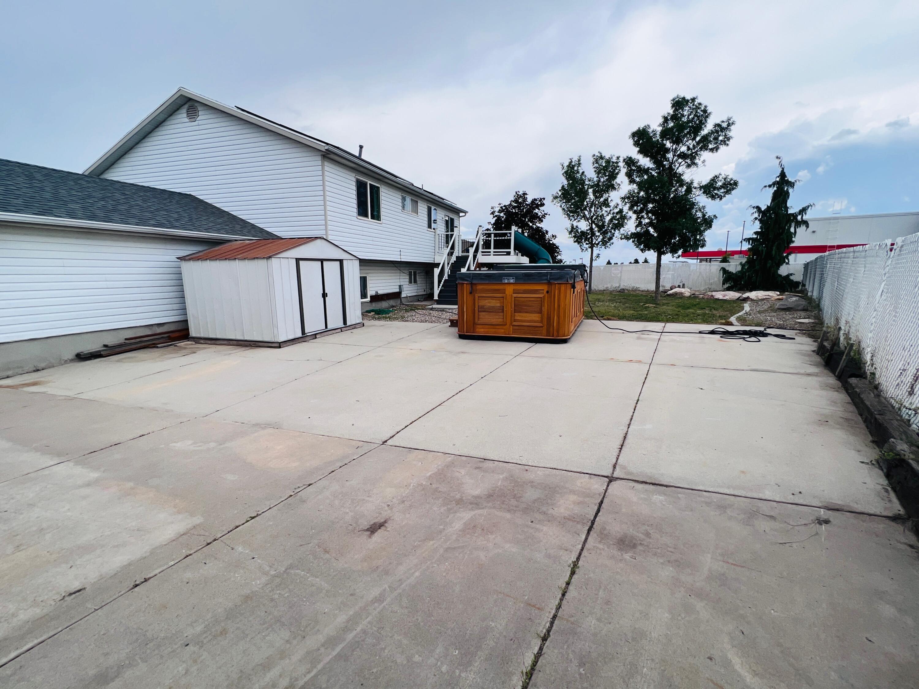 5553 W Sunbury Place