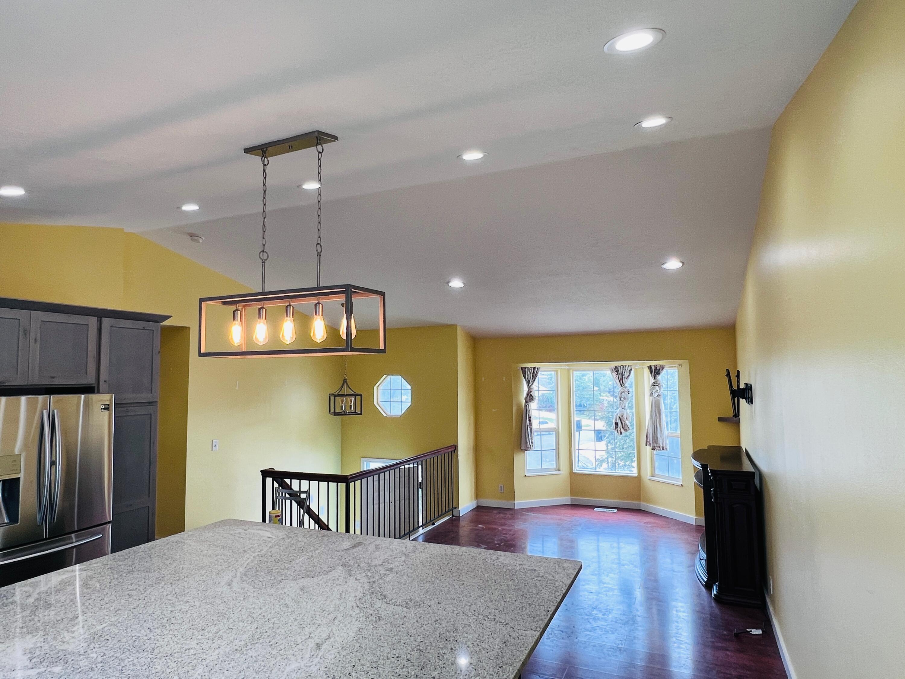 5553 W Sunbury Place