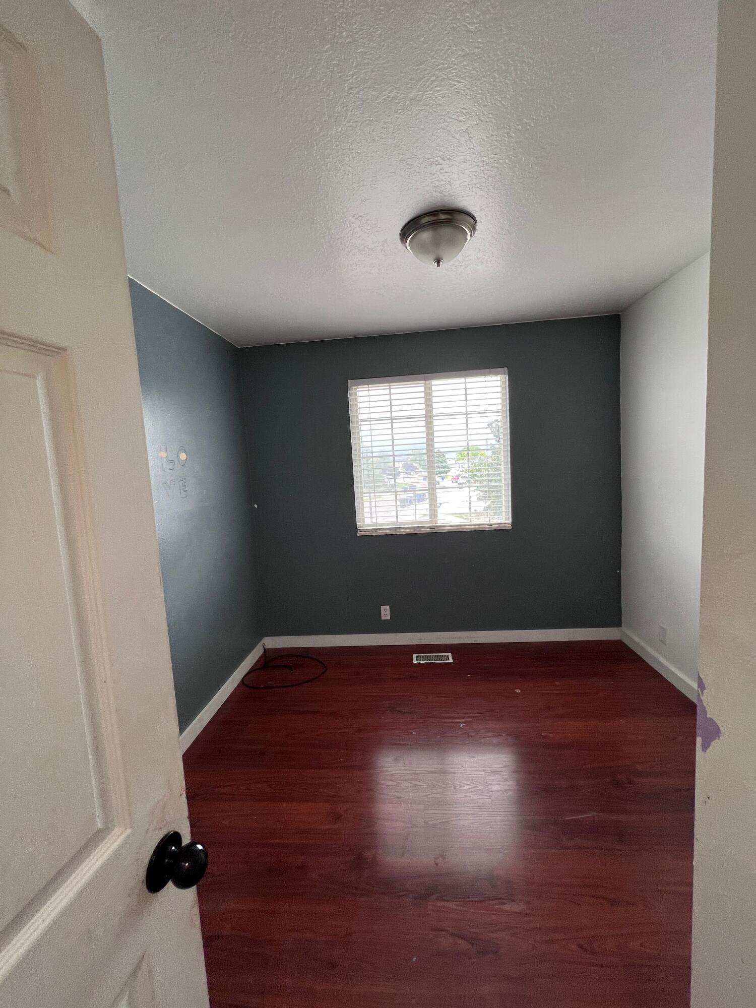 5553 W Sunbury Place