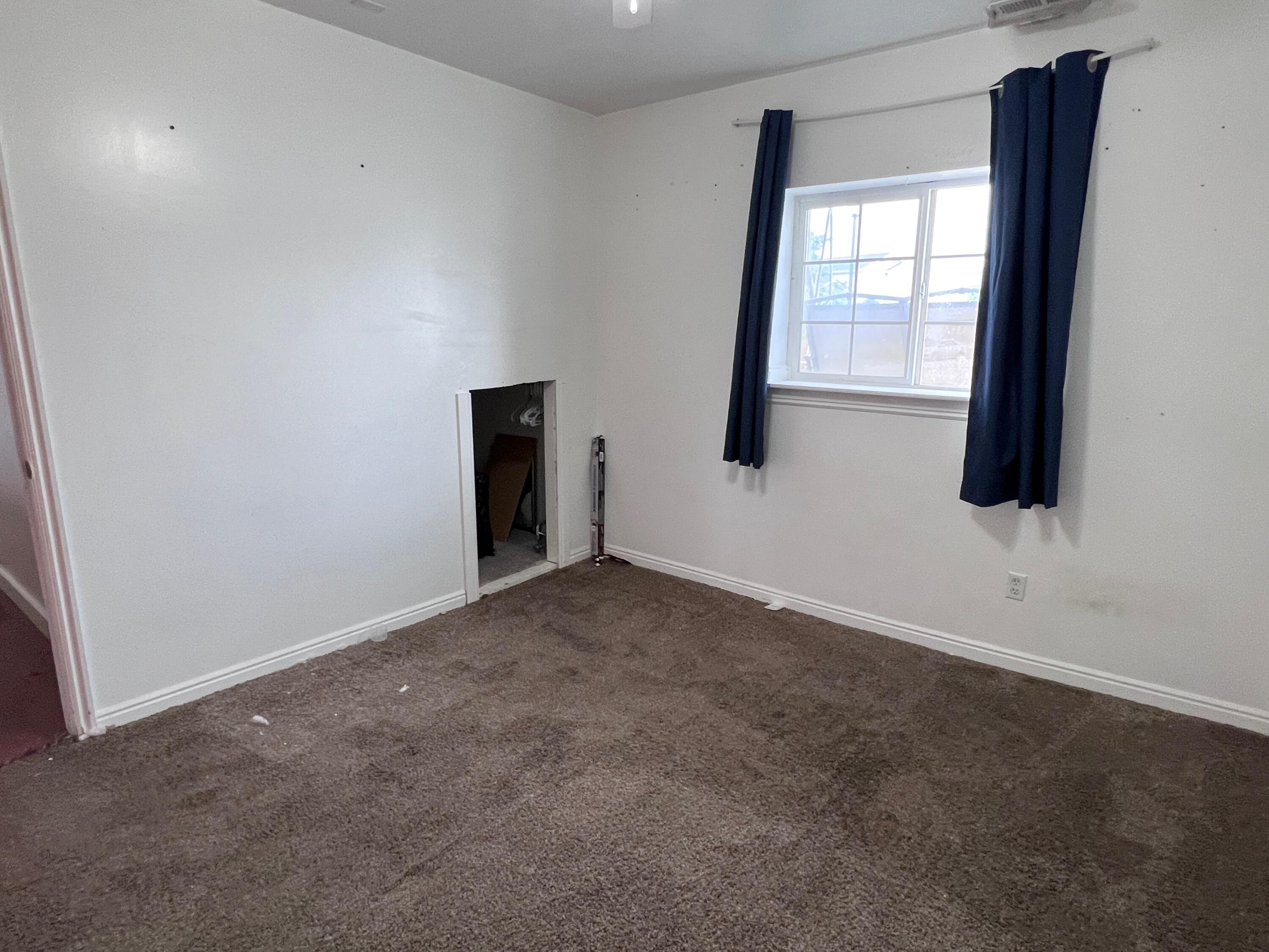 5553 W Sunbury Place