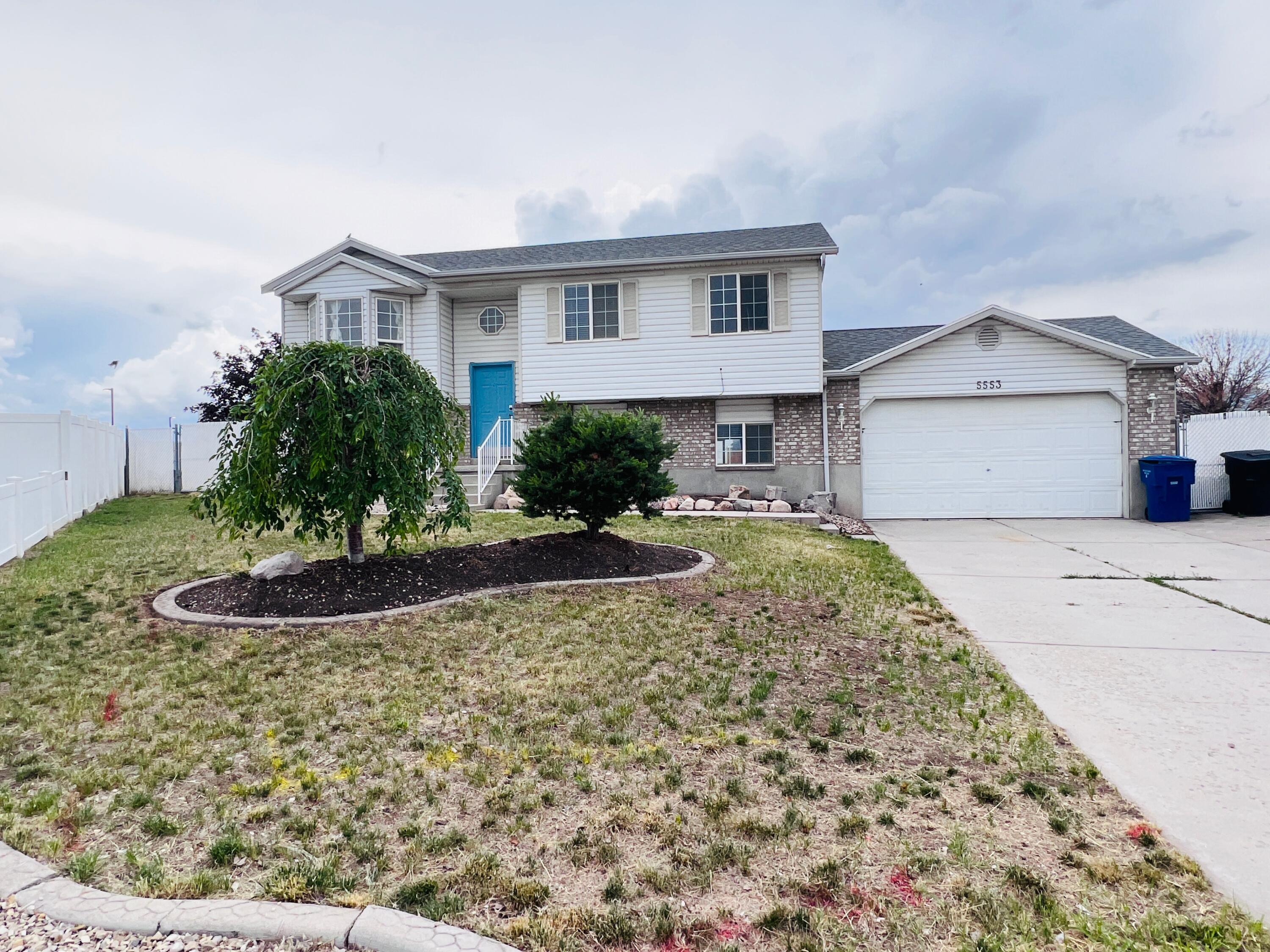 5553 W Sunbury Place