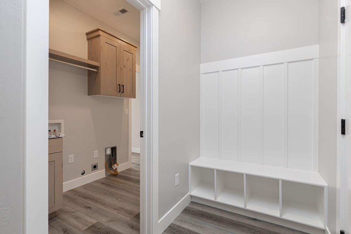 4345 W 250 North CIR