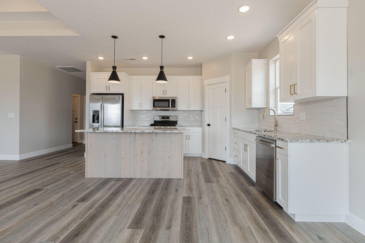 4345 W 250 North CIR