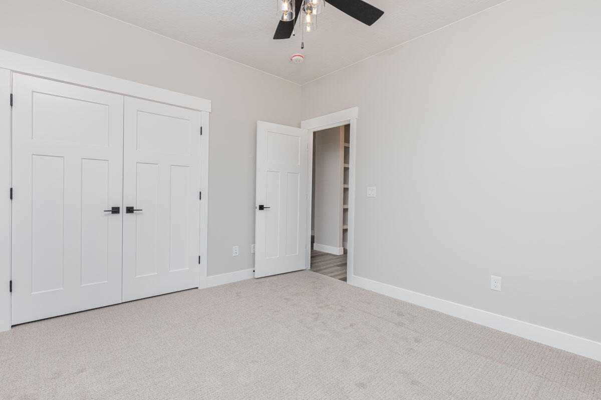 4345 W 250 North CIR