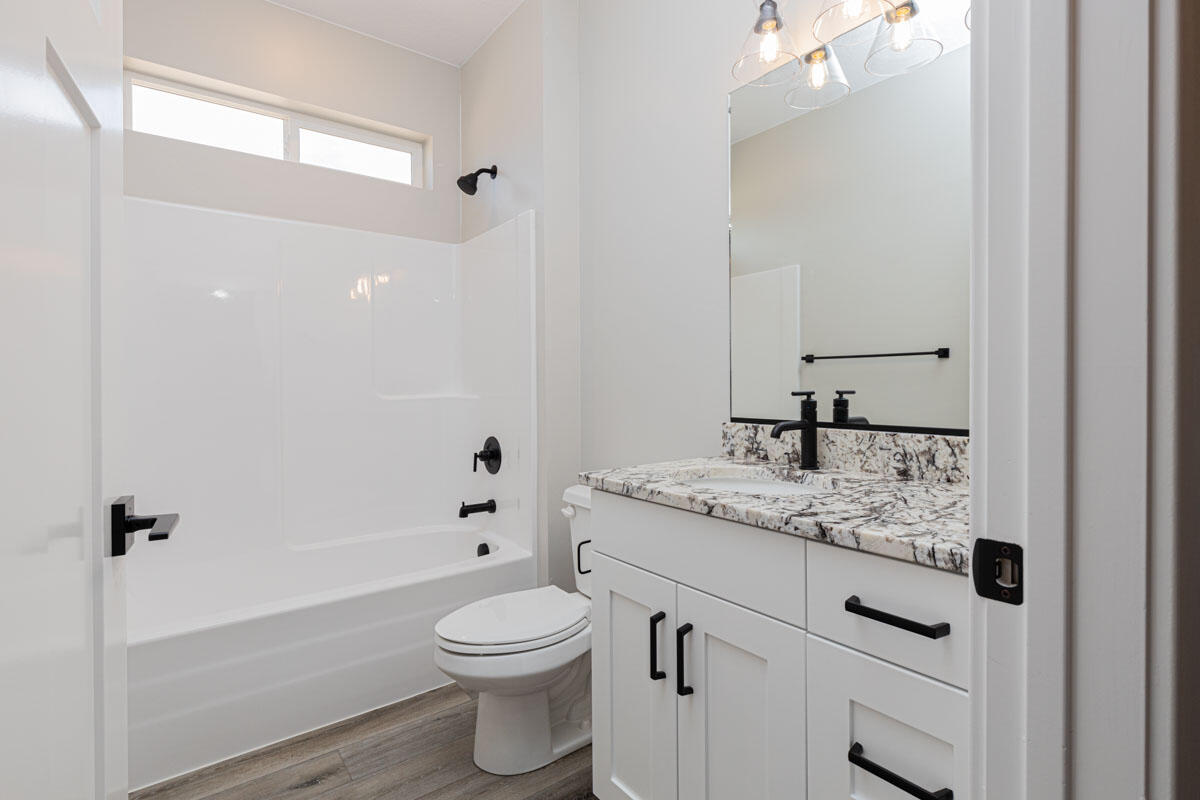 4345 W 250 North CIR