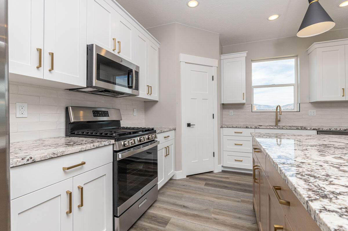 4345 W 250 North CIR