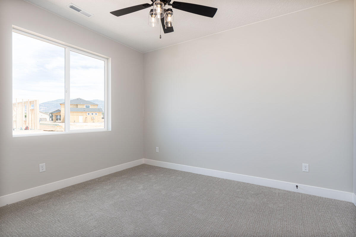 4345 W 250 North CIR