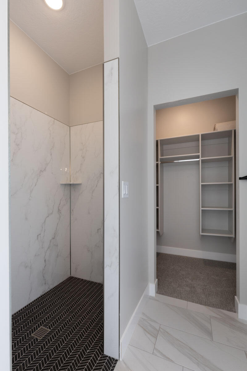 4345 W 250 North CIR