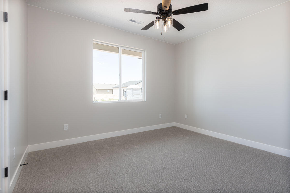 4345 W 250 North CIR