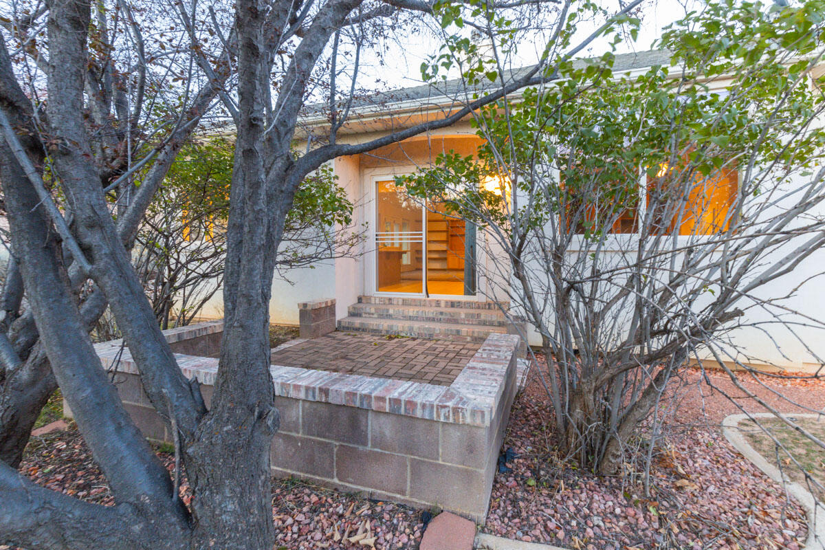 1794 S Cross Hollow DR