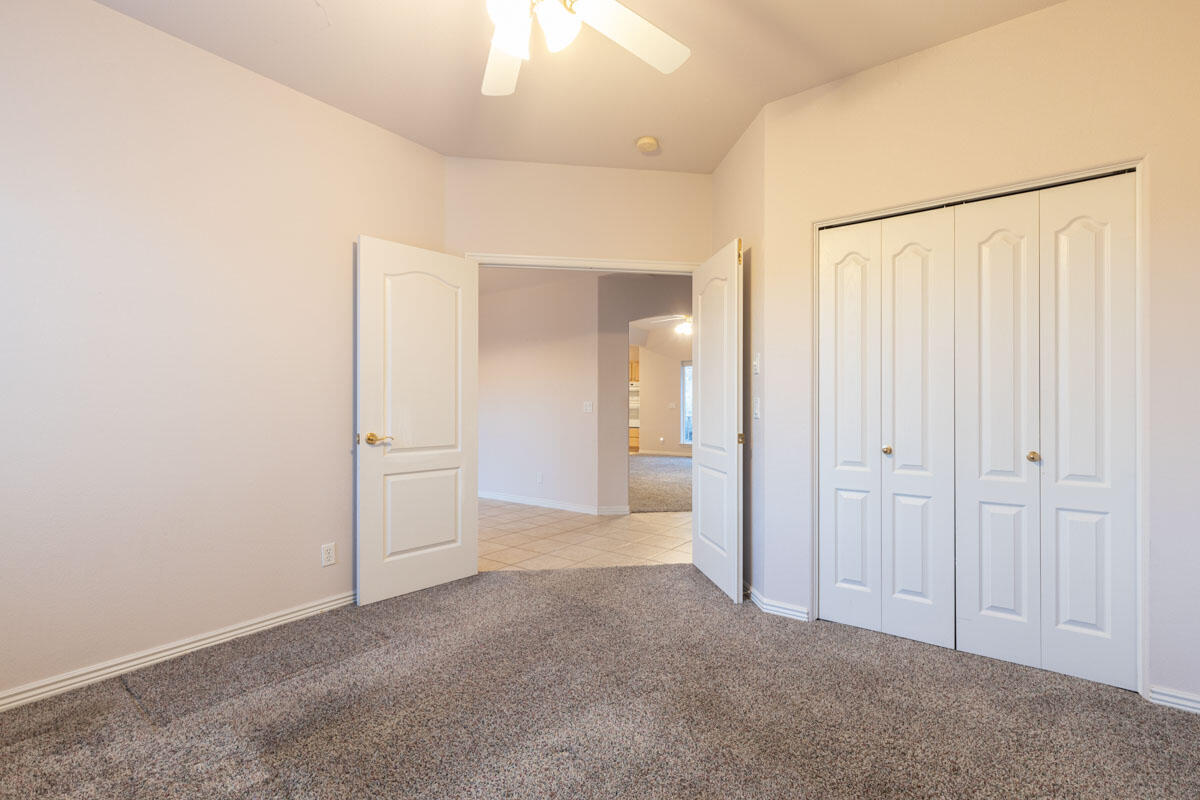 1794 S Cross Hollow DR