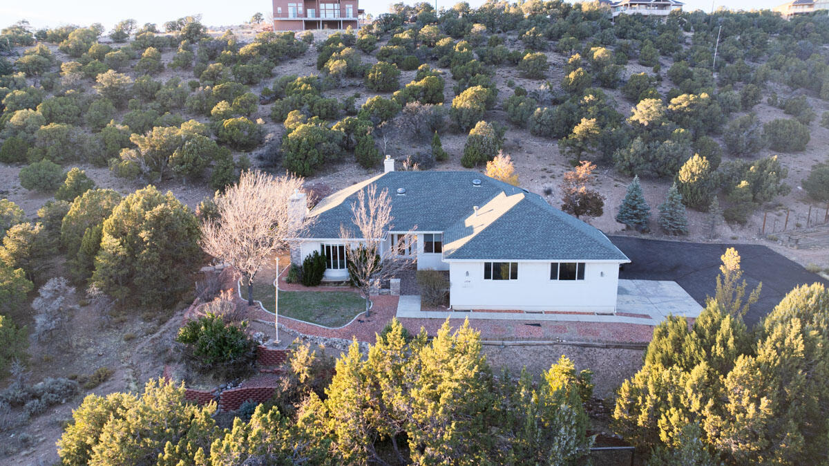 1794 S Cross Hollow DR