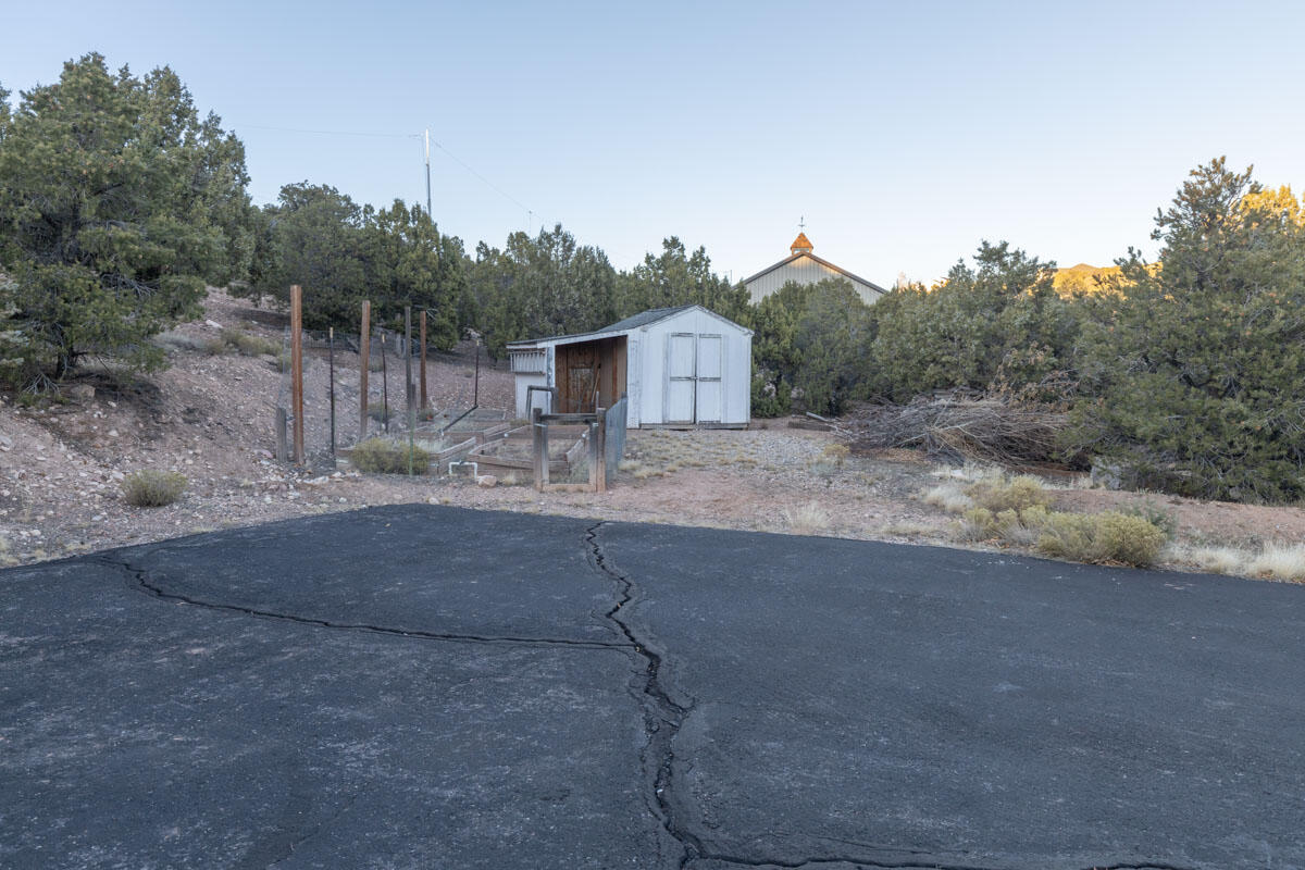 1794 S Cross Hollow DR