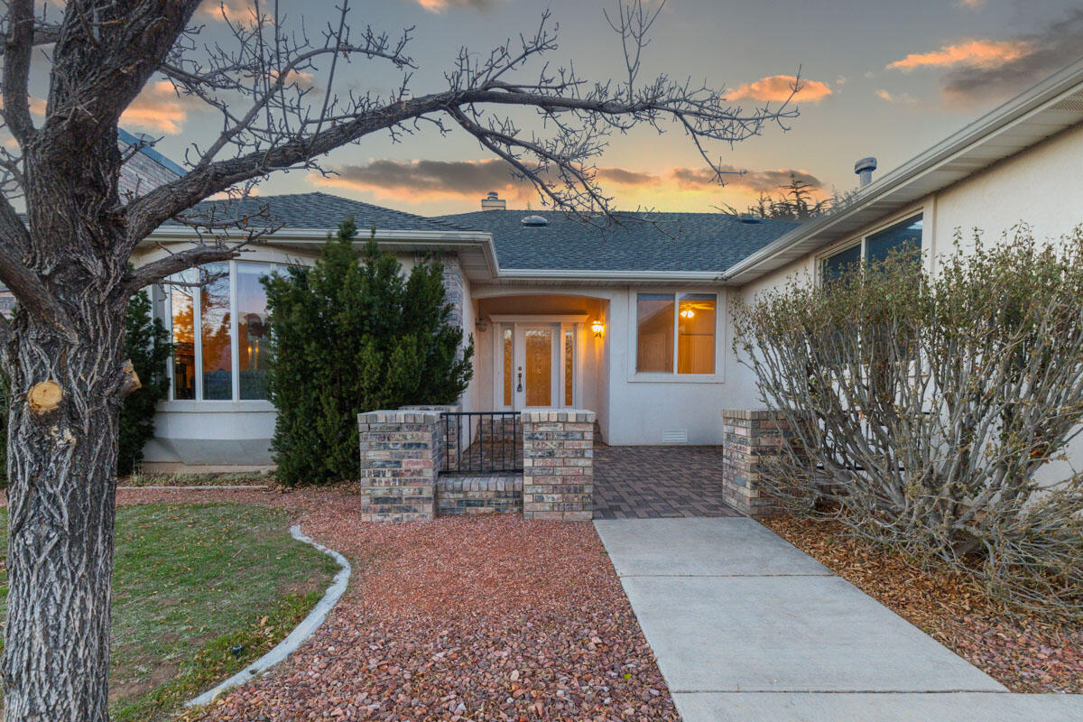 1794 S Cross Hollow DR