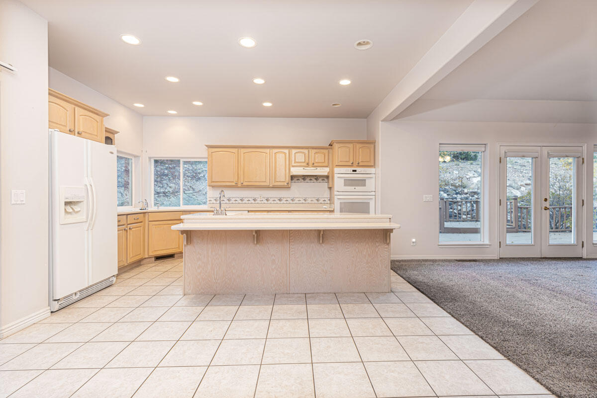 1794 S Cross Hollow DR