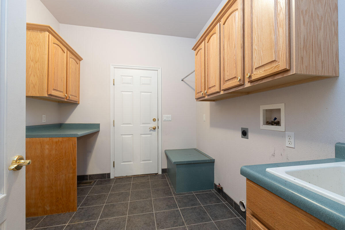 1794 S Cross Hollow DR