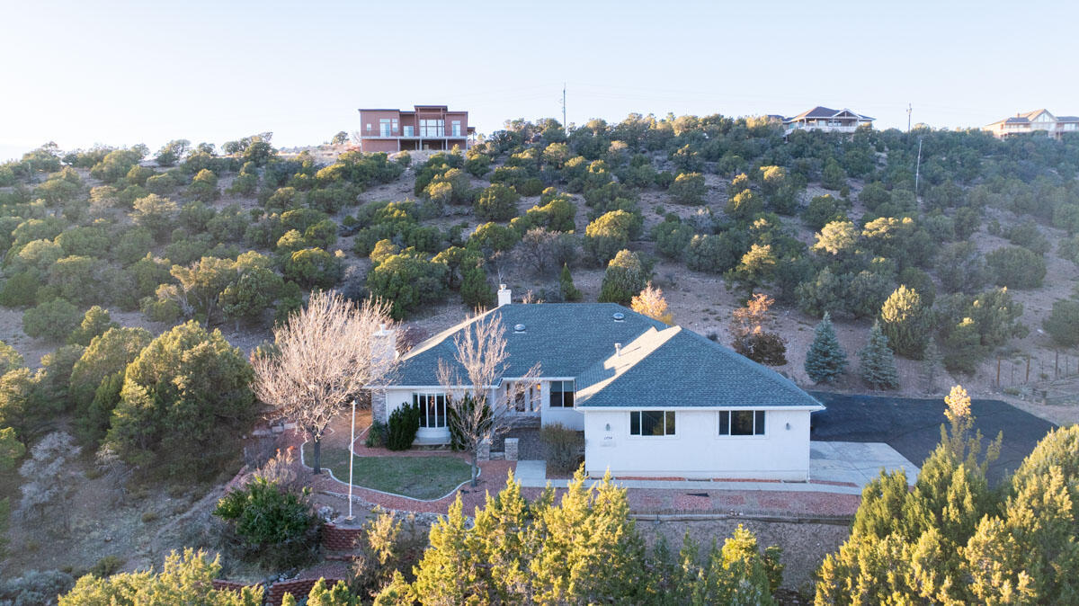 1794 S Cross Hollow DR