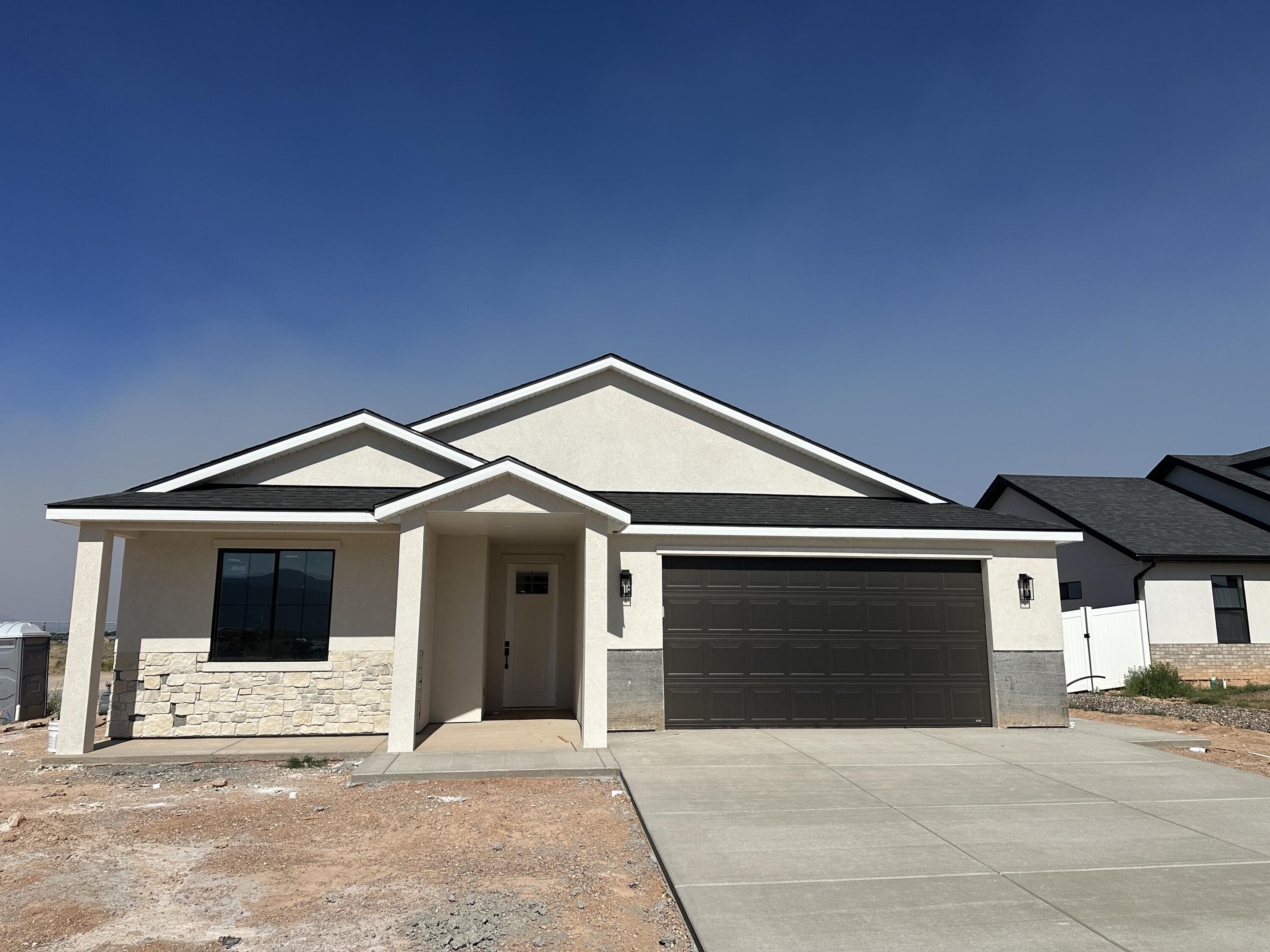 1127 N 3325 W (Yucca St)