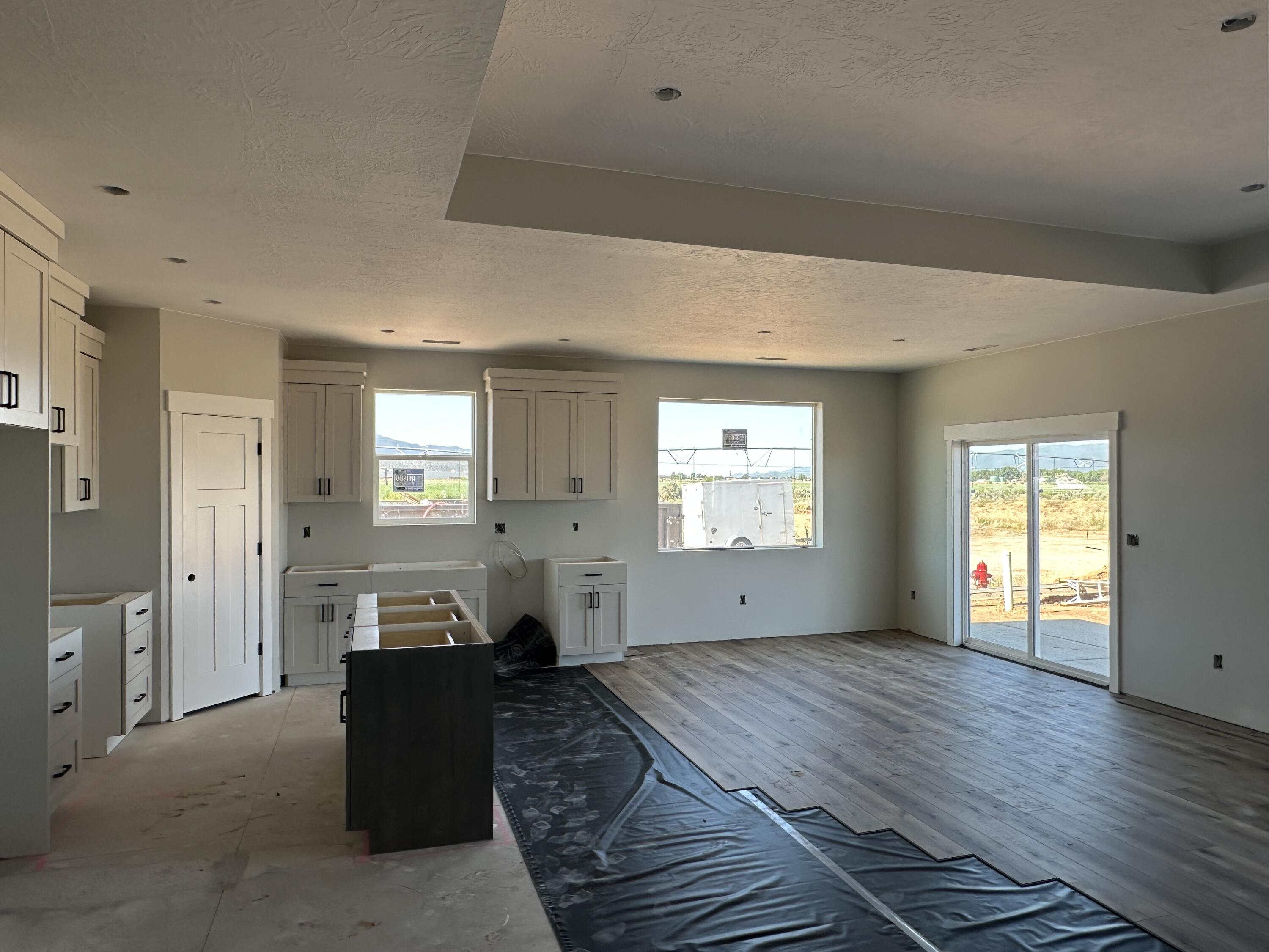 1127 N 3325 W (Yucca St)