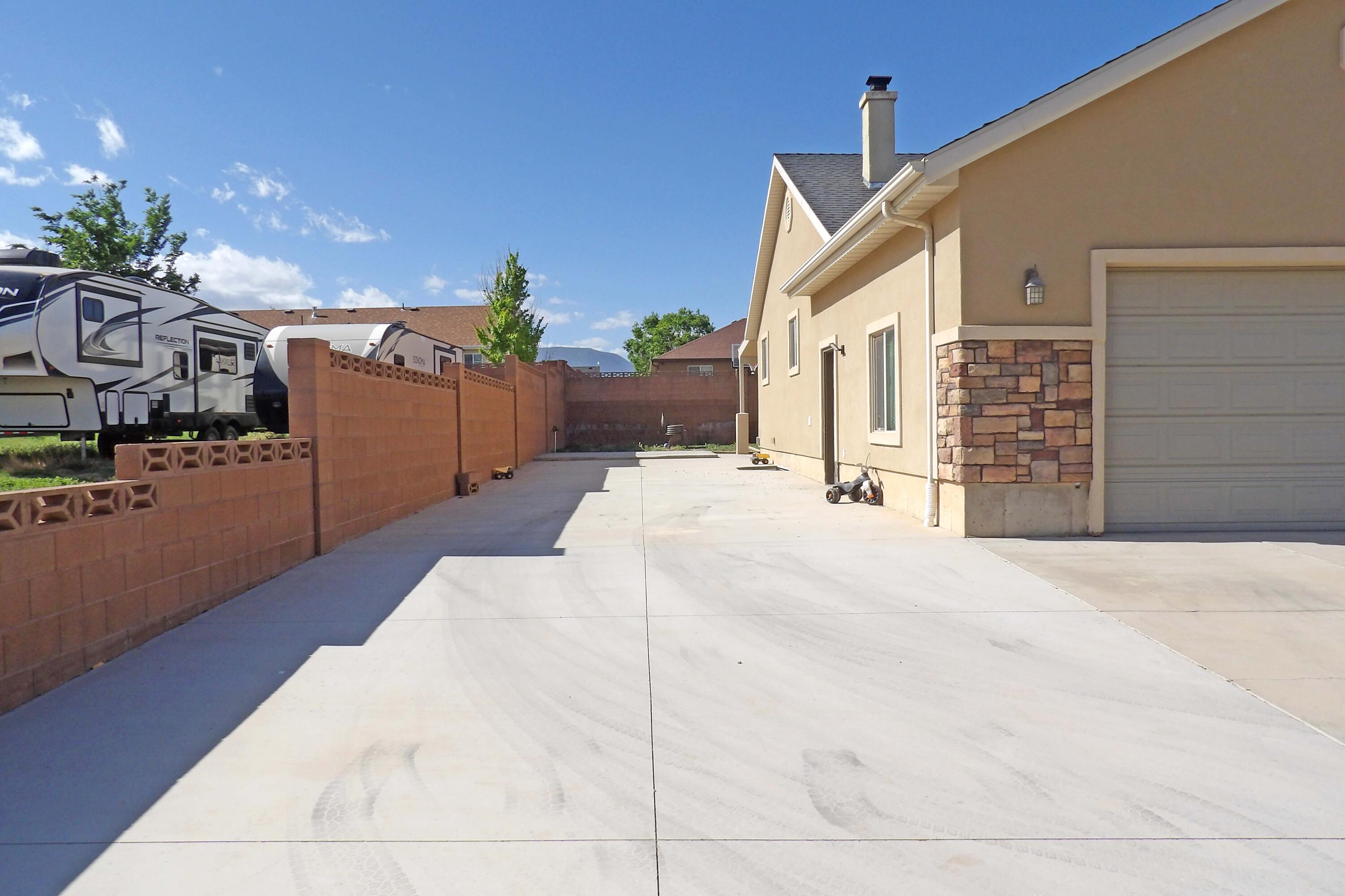 111 W 2925 N, CIR CIR