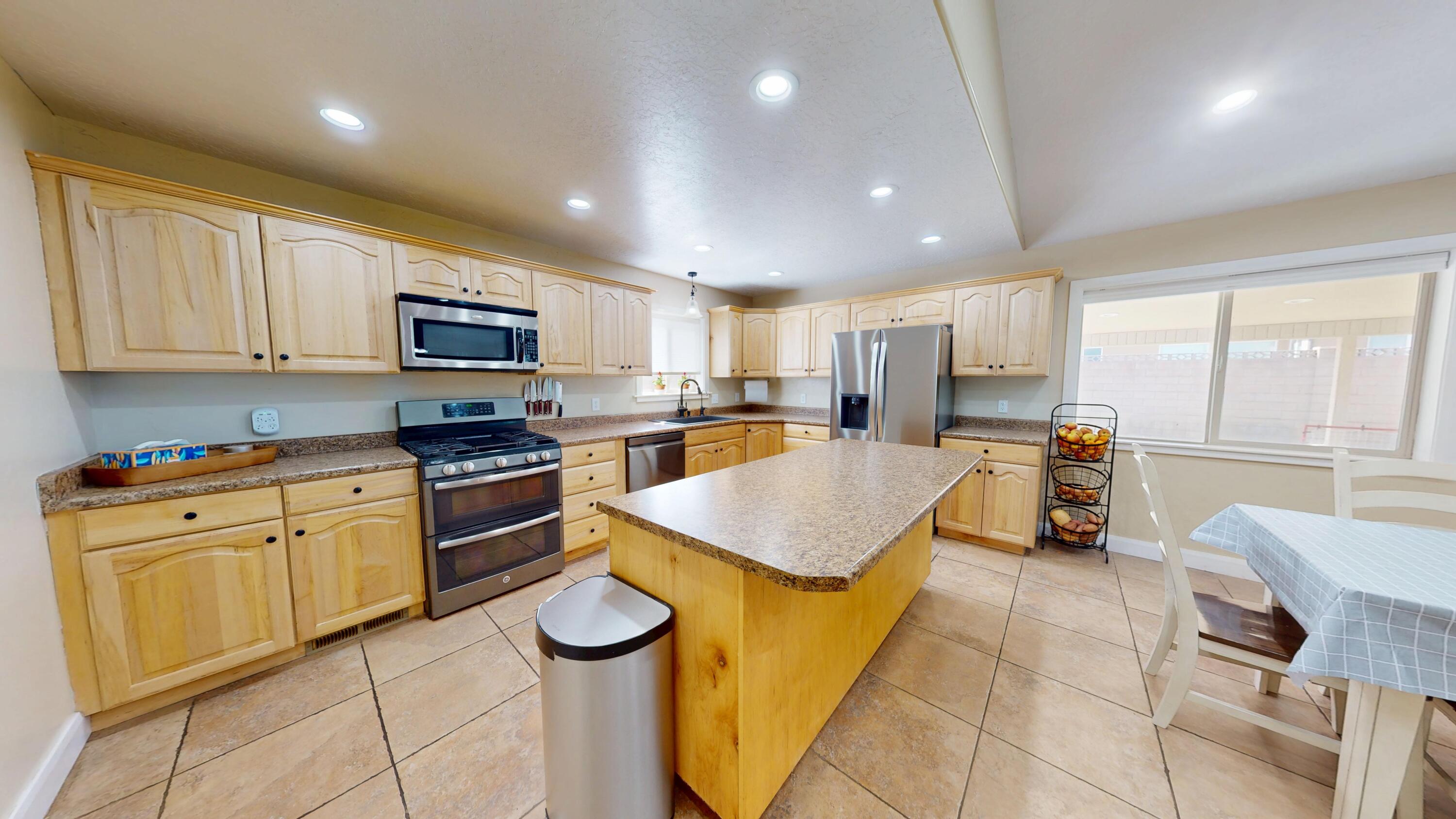 111 W 2925 N, CIR CIR