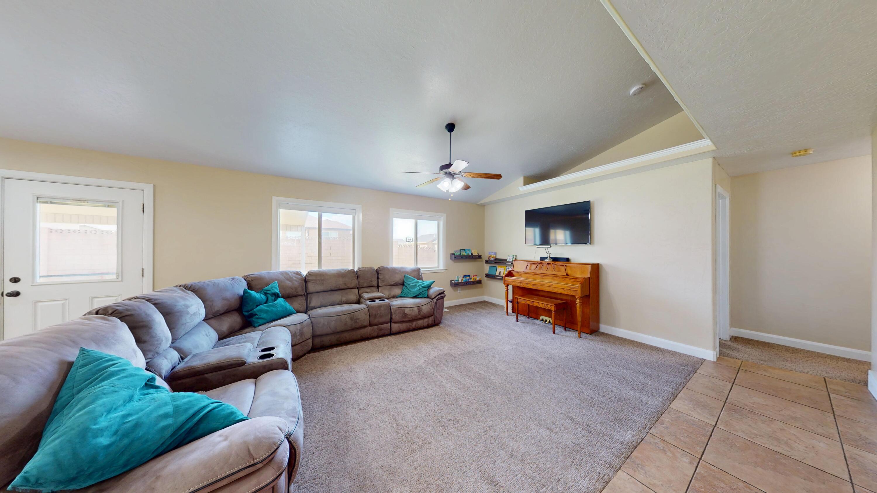 111 W 2925 N, CIR CIR