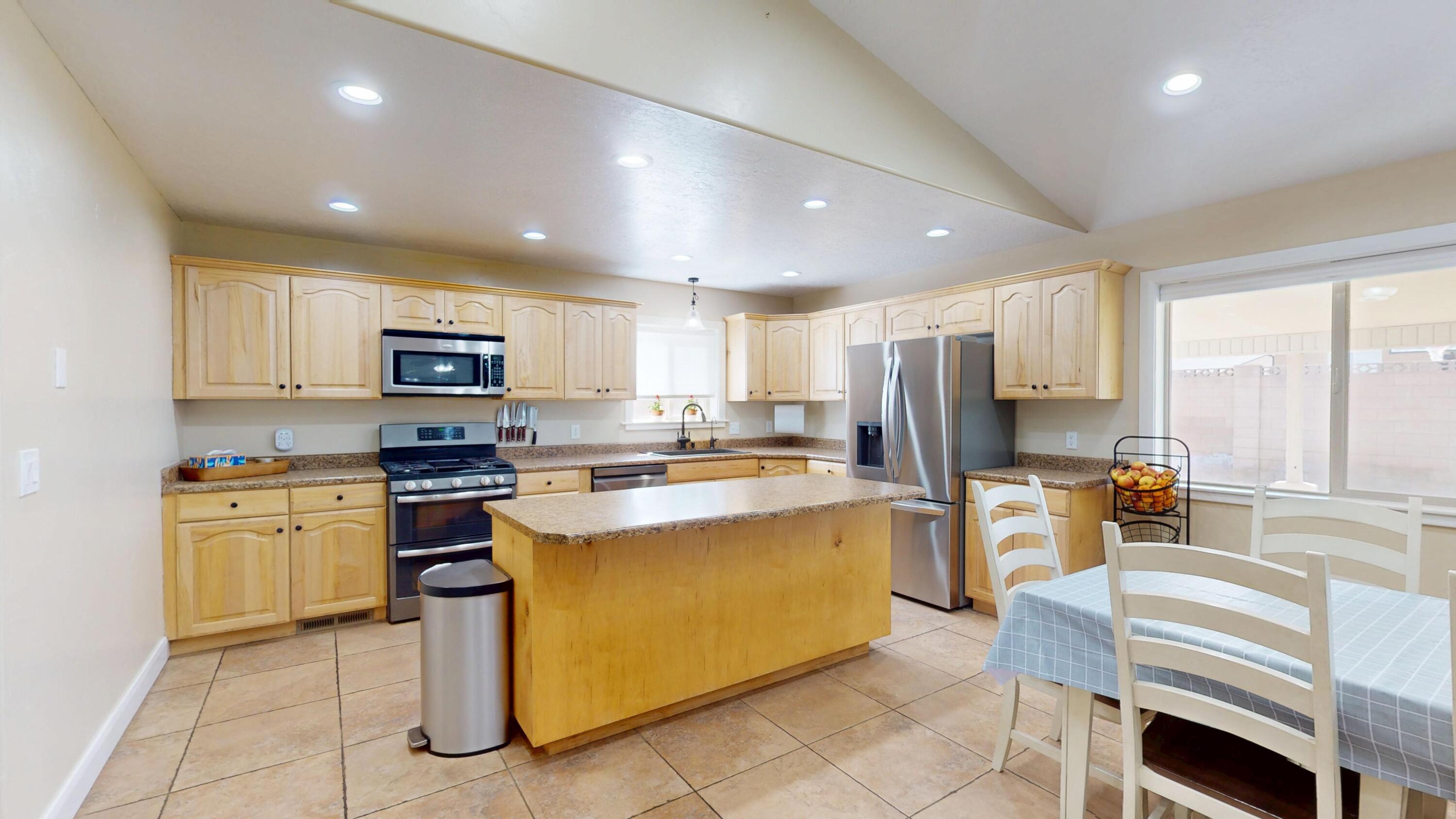 111 W 2925 N, CIR CIR