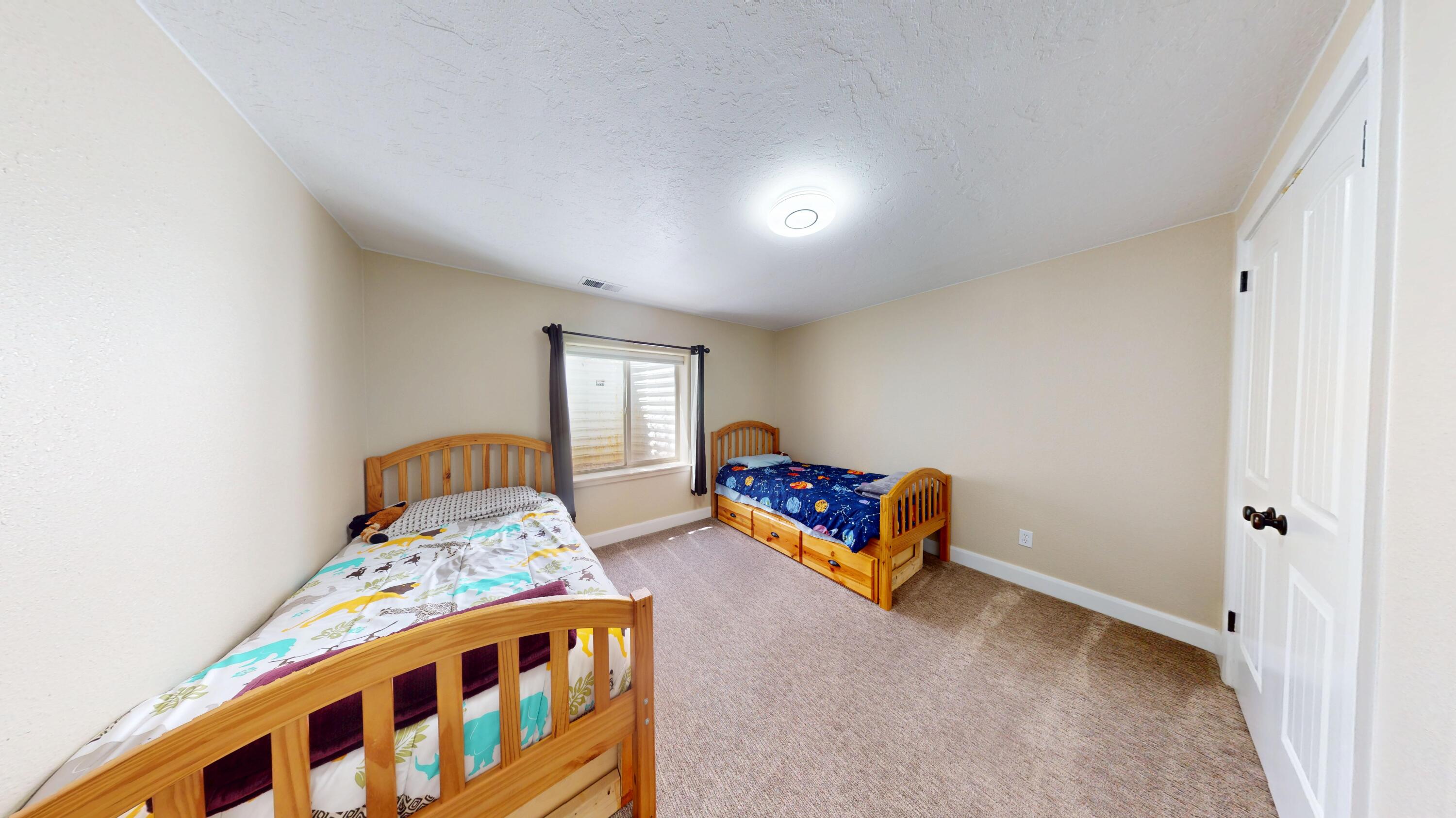 111 W 2925 N, CIR CIR