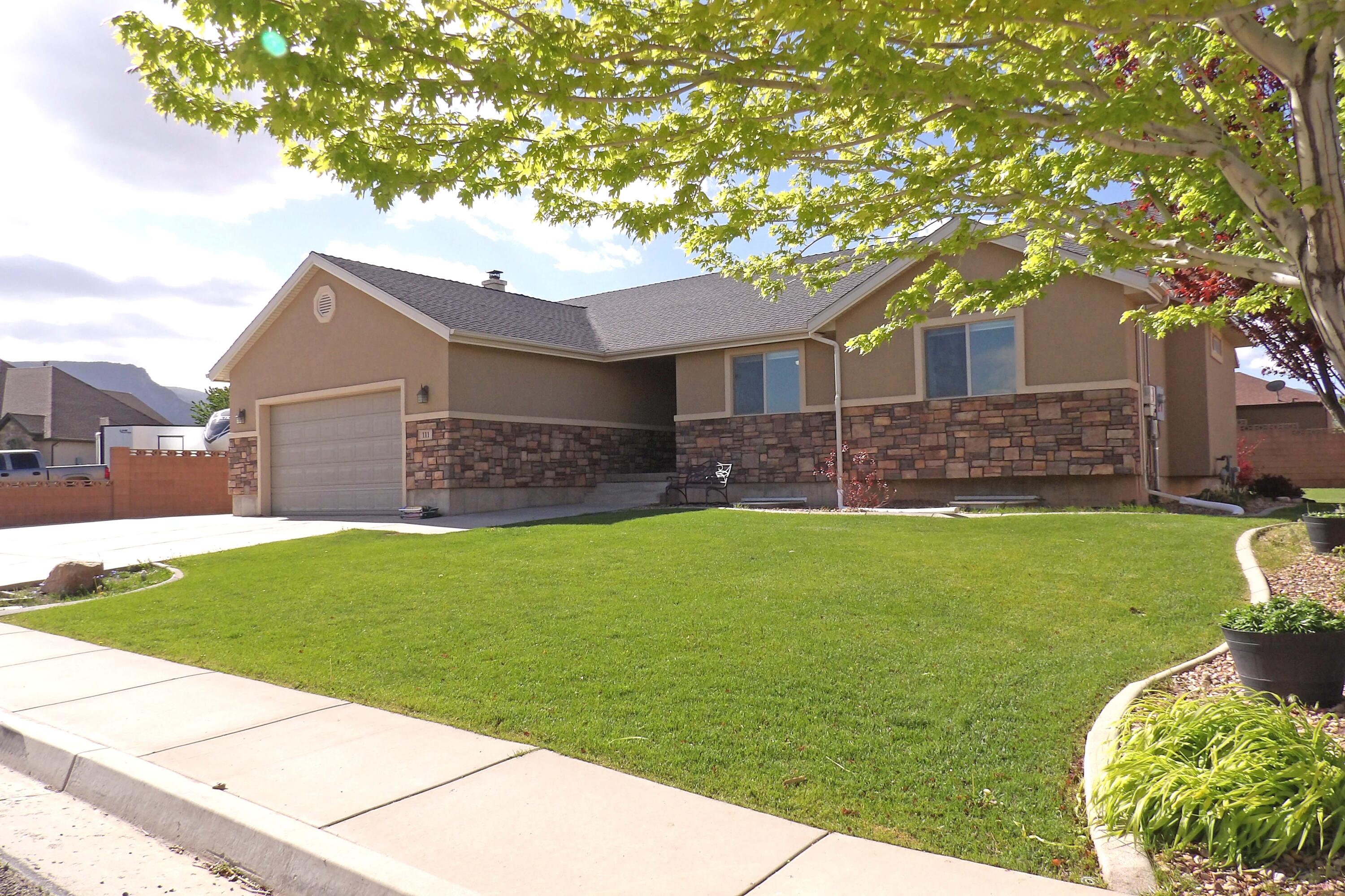 111 W 2925 N, CIR CIR