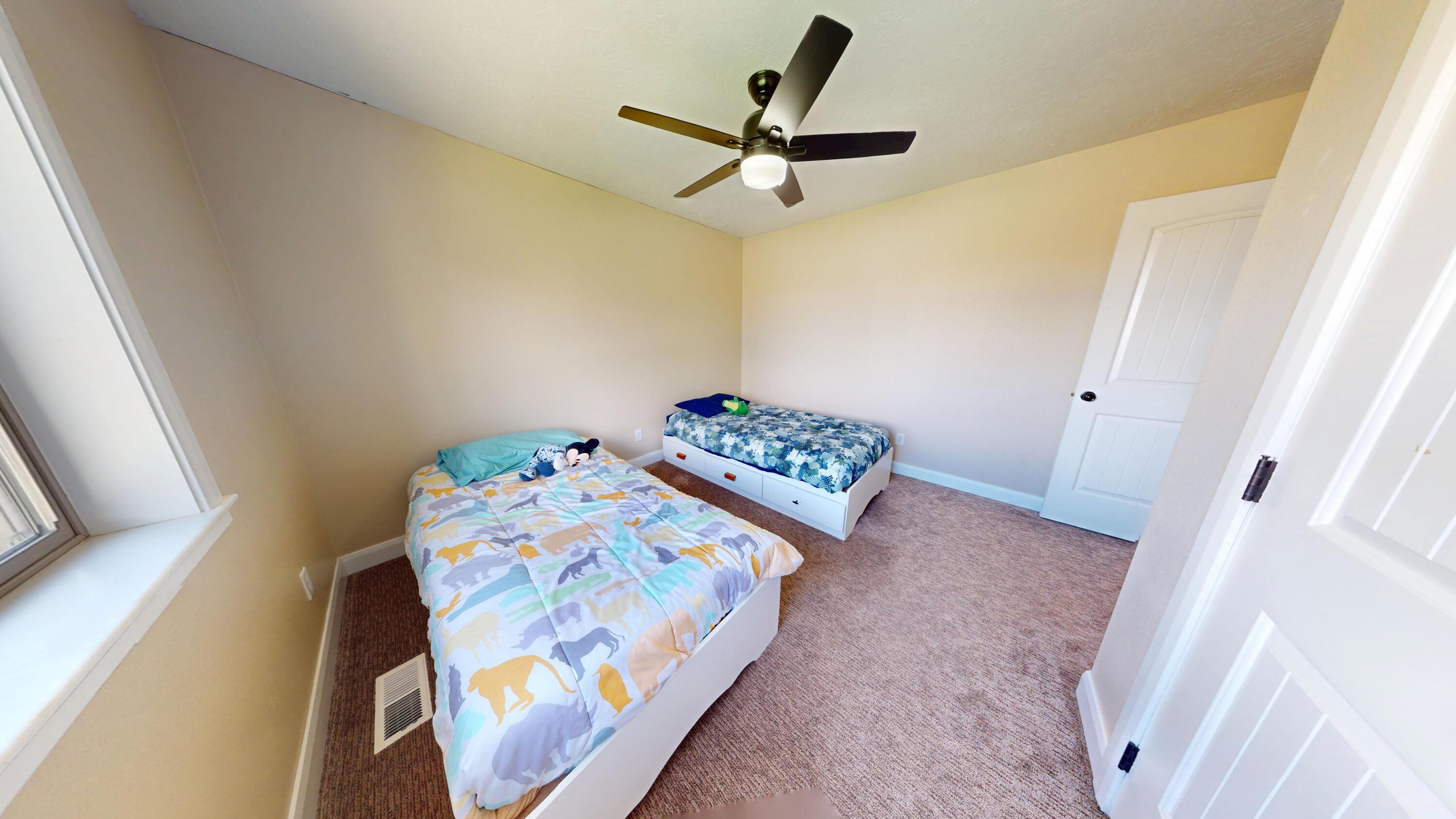 111 W 2925 N, CIR CIR