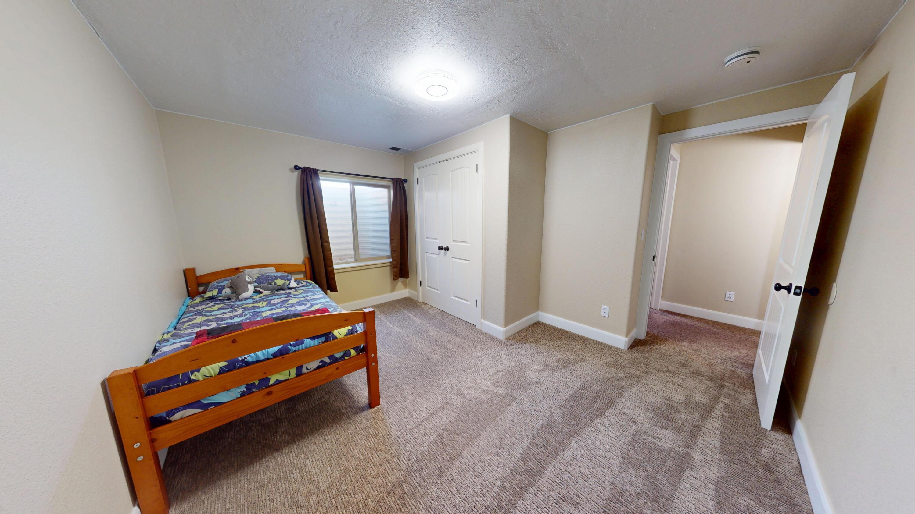 111 W 2925 N, CIR CIR