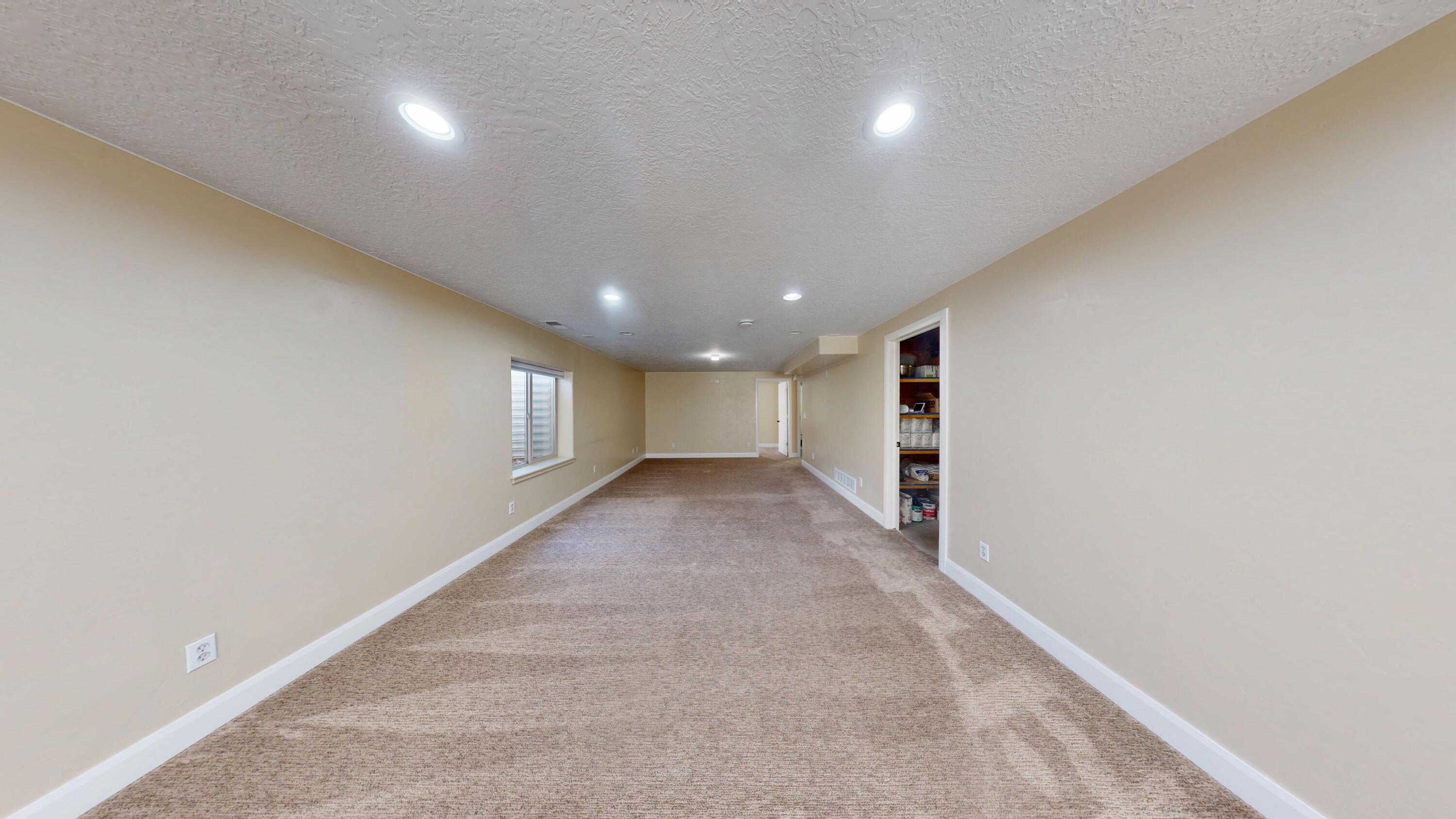 111 W 2925 N, CIR CIR