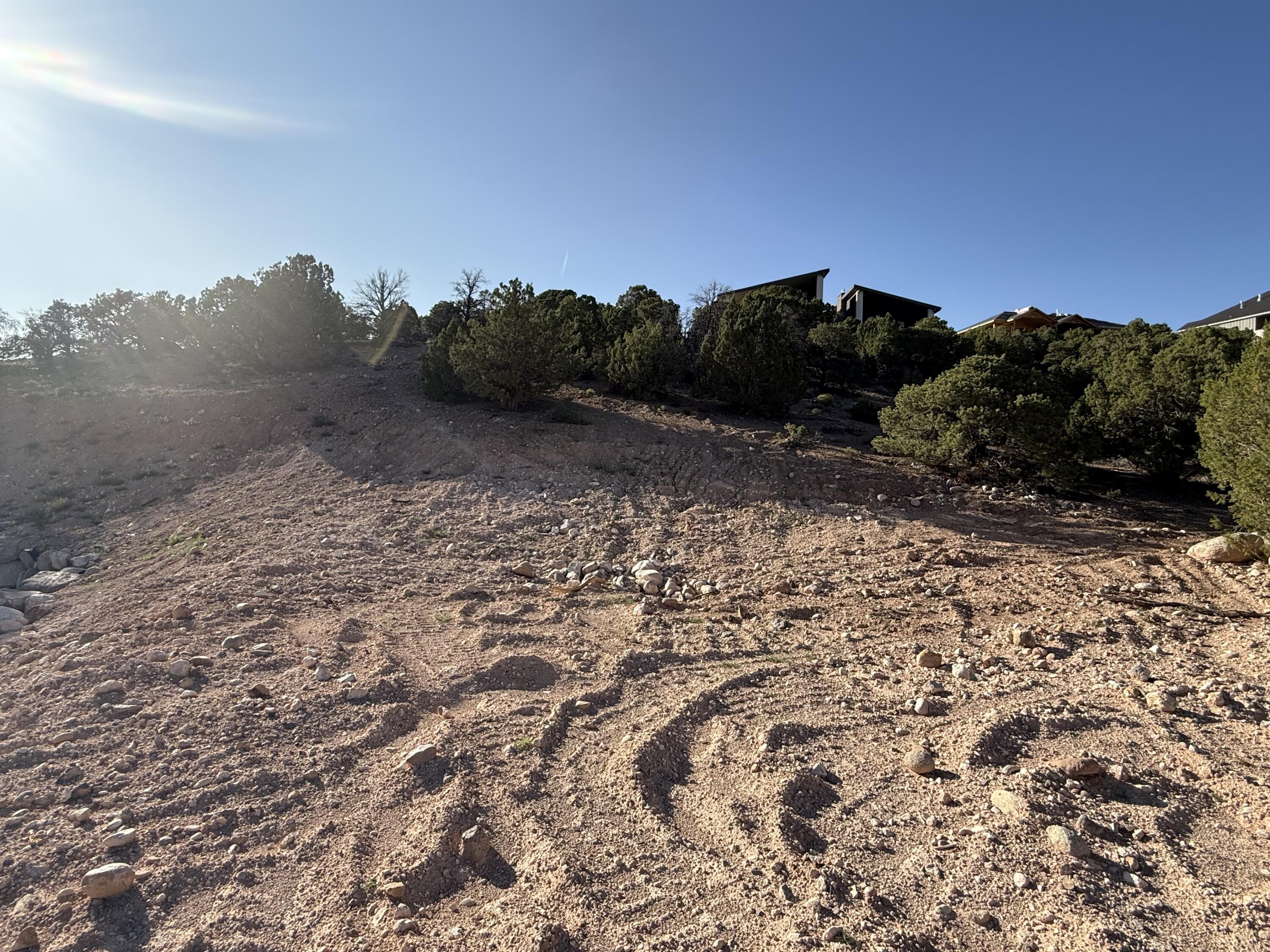 2842 W Rock Ridge RD