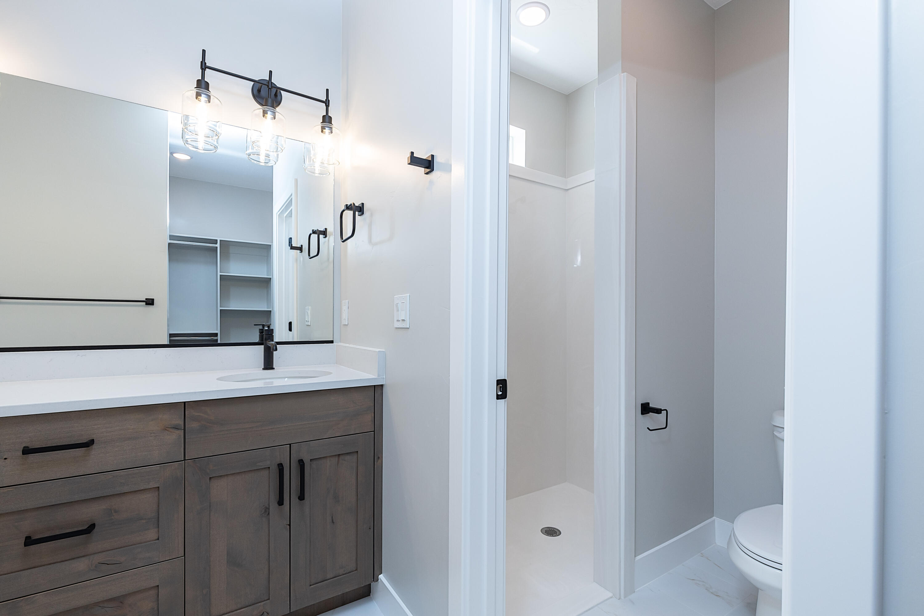 1126 N Yucca (3325 W) ST