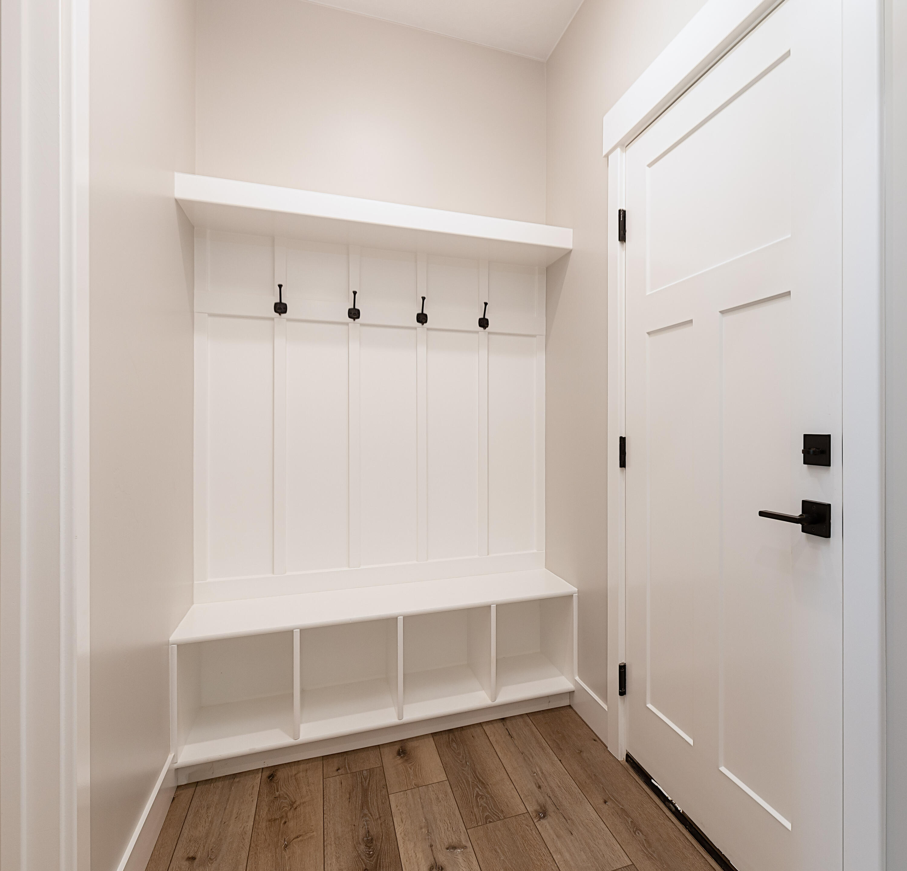 1148 N Yucca (3325 West)