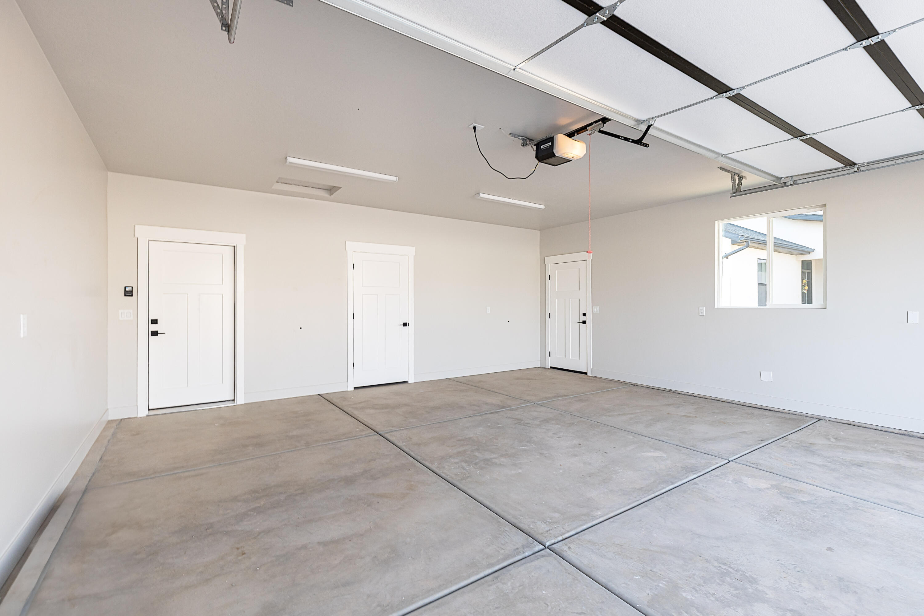 1148 N Yucca (3325 West)