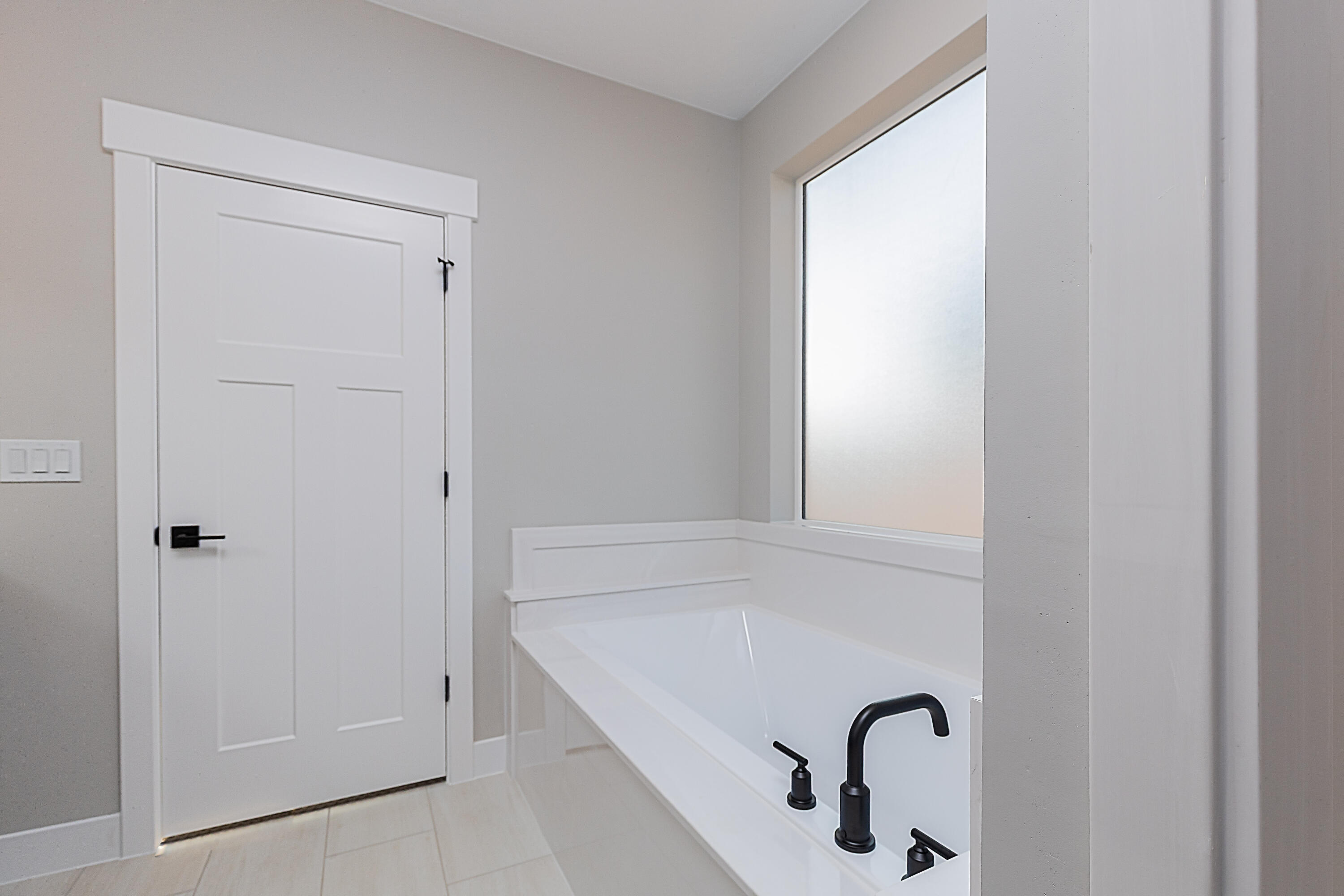 1148 N Yucca (3325 West)