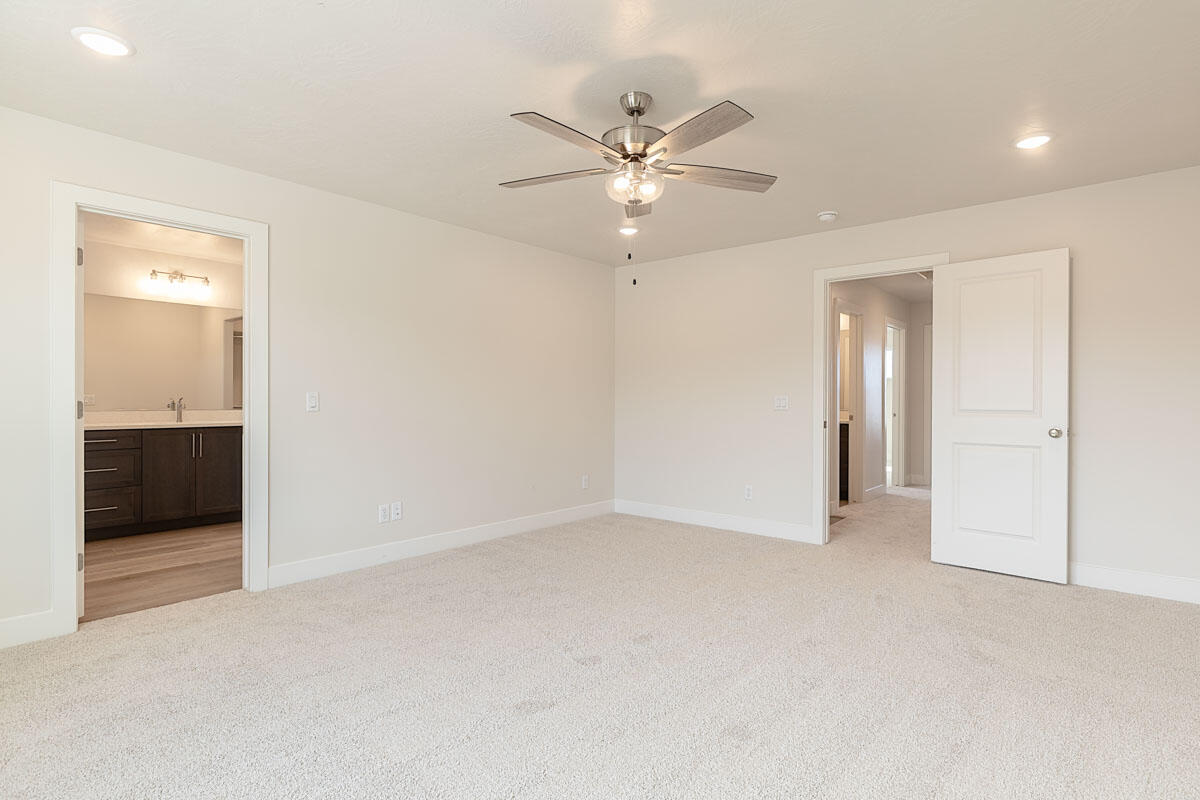 2612 N Clark Parkway