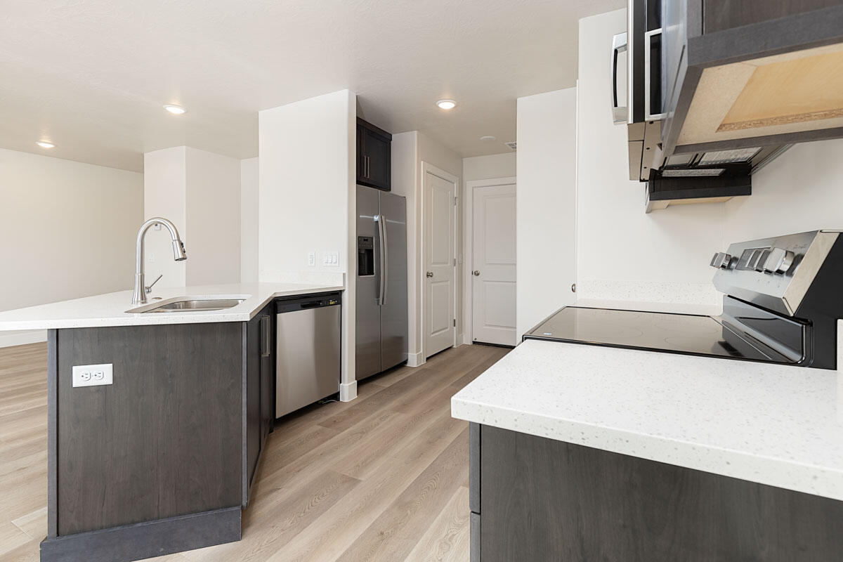 2612 N Clark Parkway