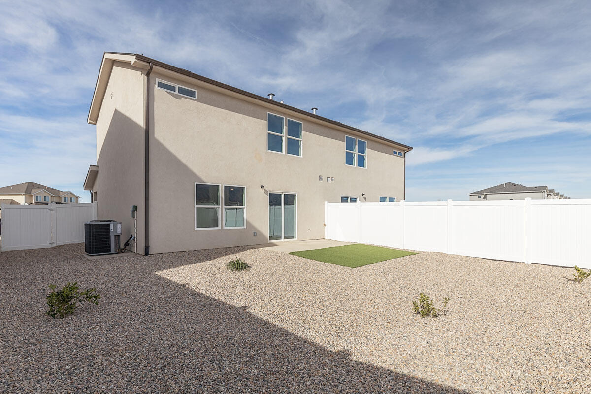 2612 N Clark Parkway