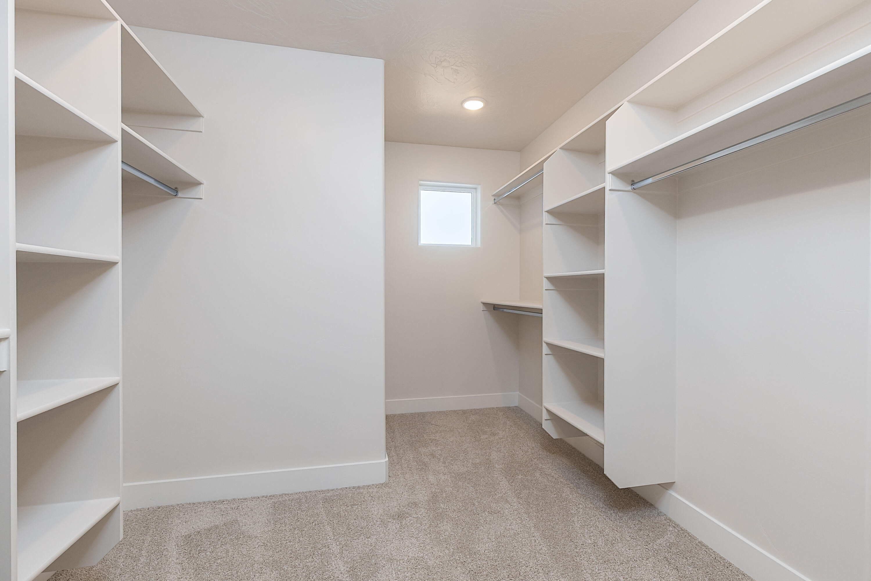 2614 N Clark Parkway