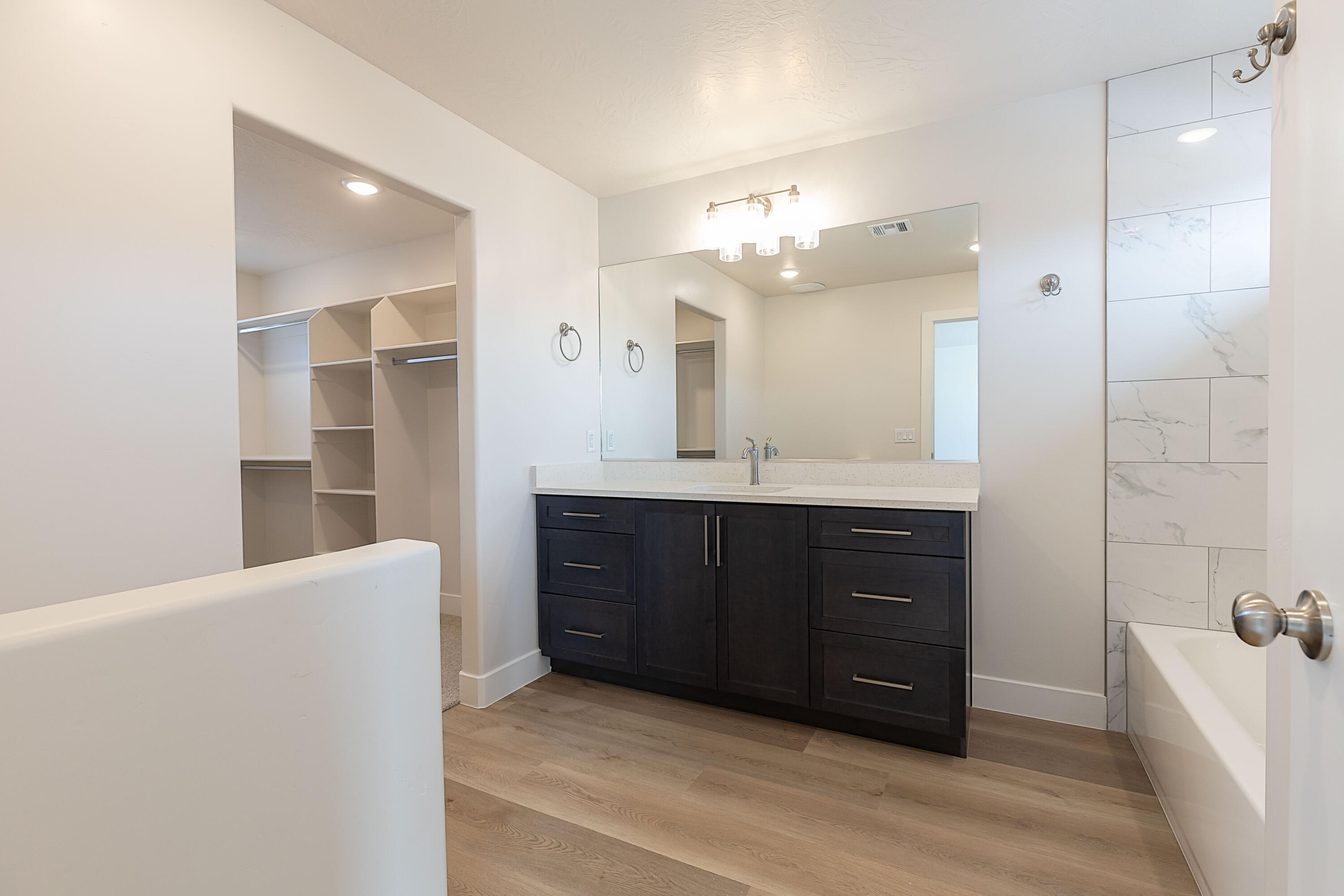 2614 N Clark Parkway