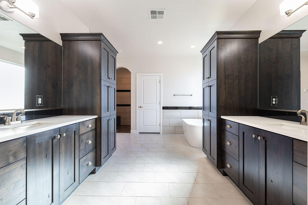 1345 E Black Brush DR