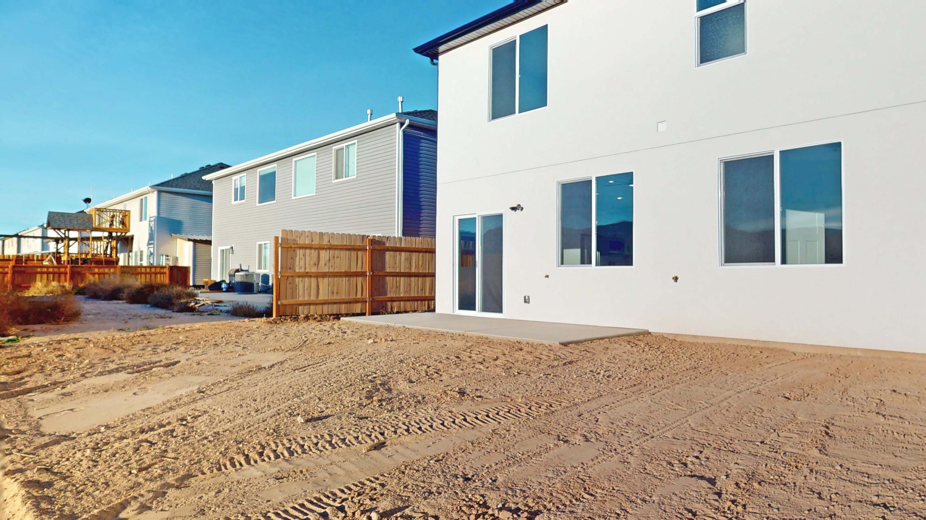 2772 N Clark Parkway