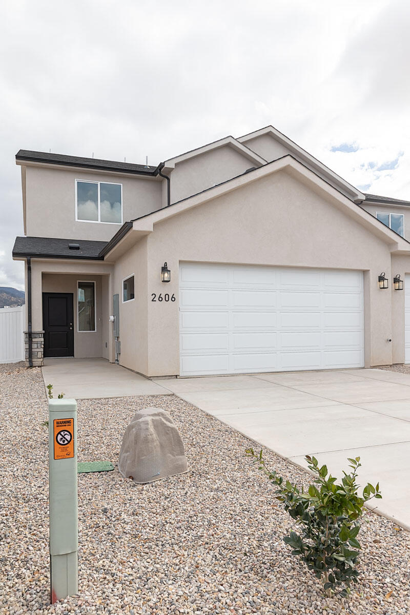 2604 N Clark Parkway