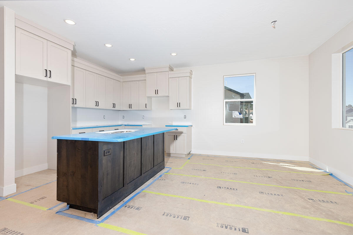 536 S Foundation Trail