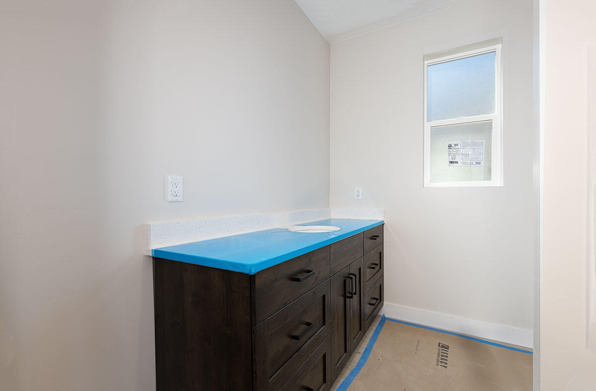 536 S Foundation Trail