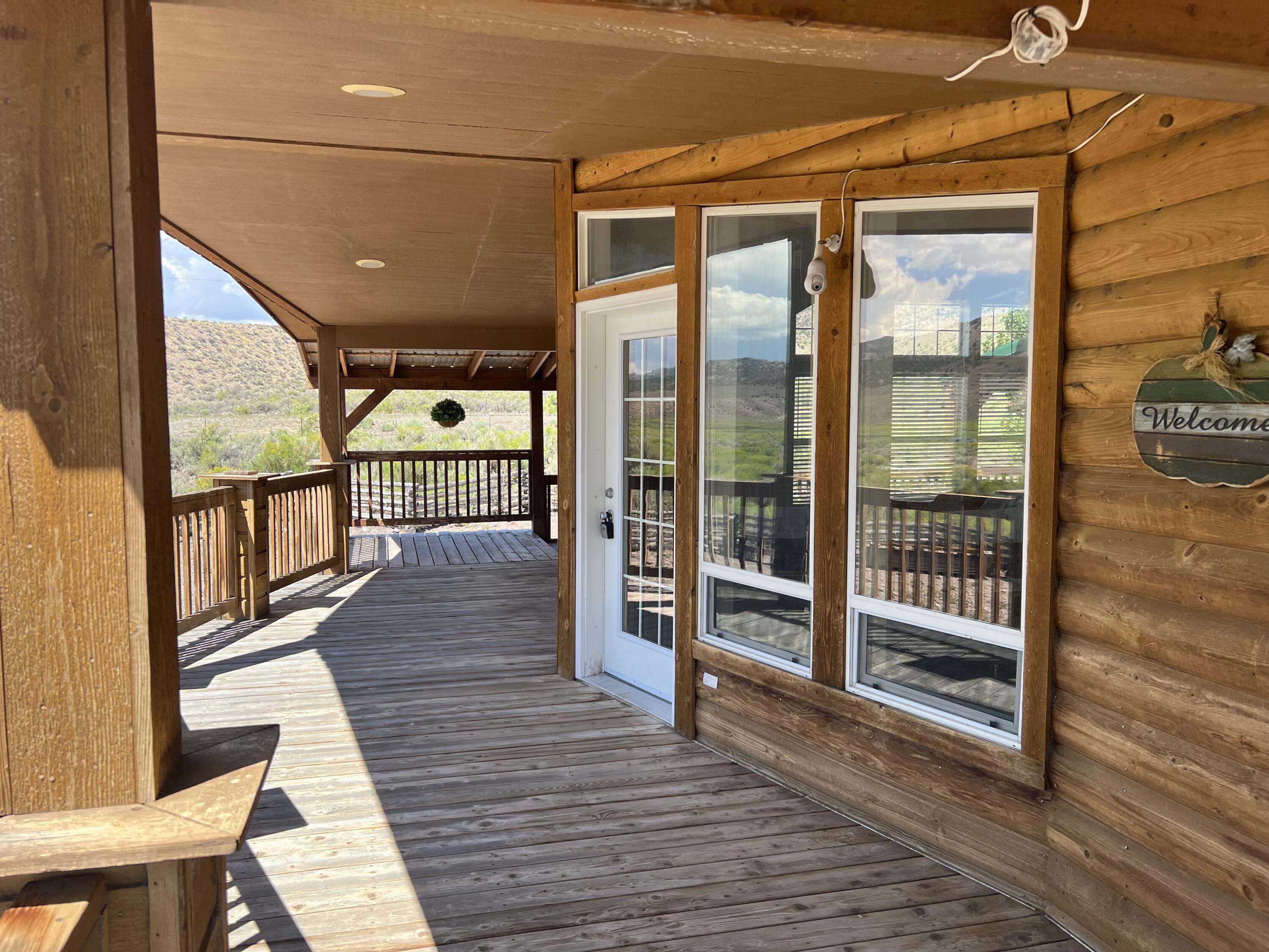 1401 W Highway 62