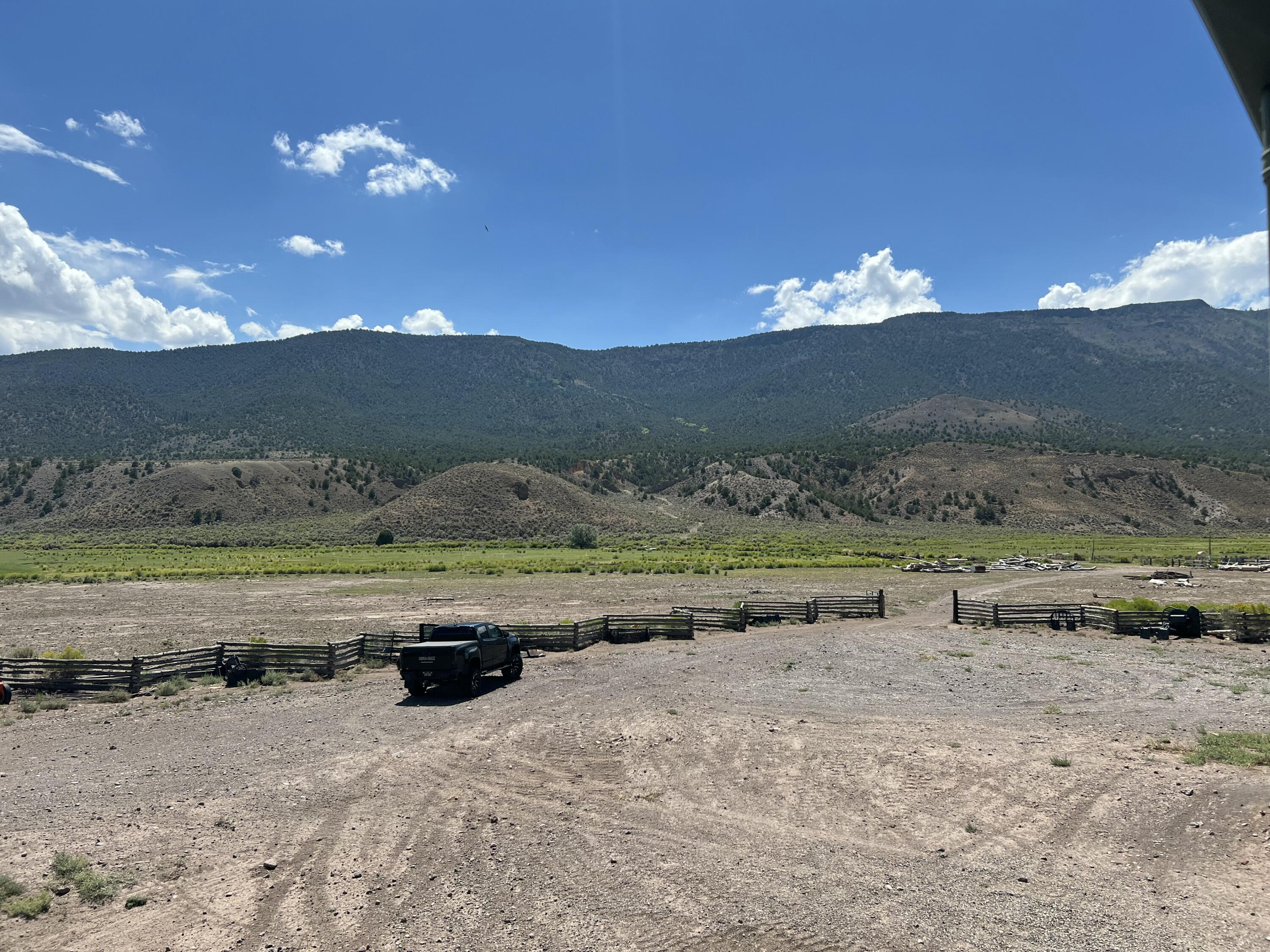 1401 W Highway 62